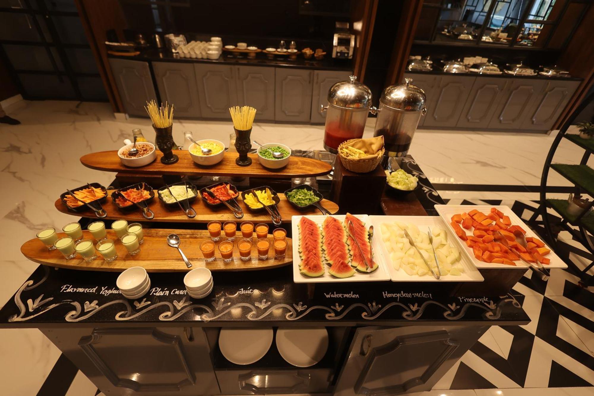 Hotel Polo Towers Agartala Ngoại thất bức ảnh
