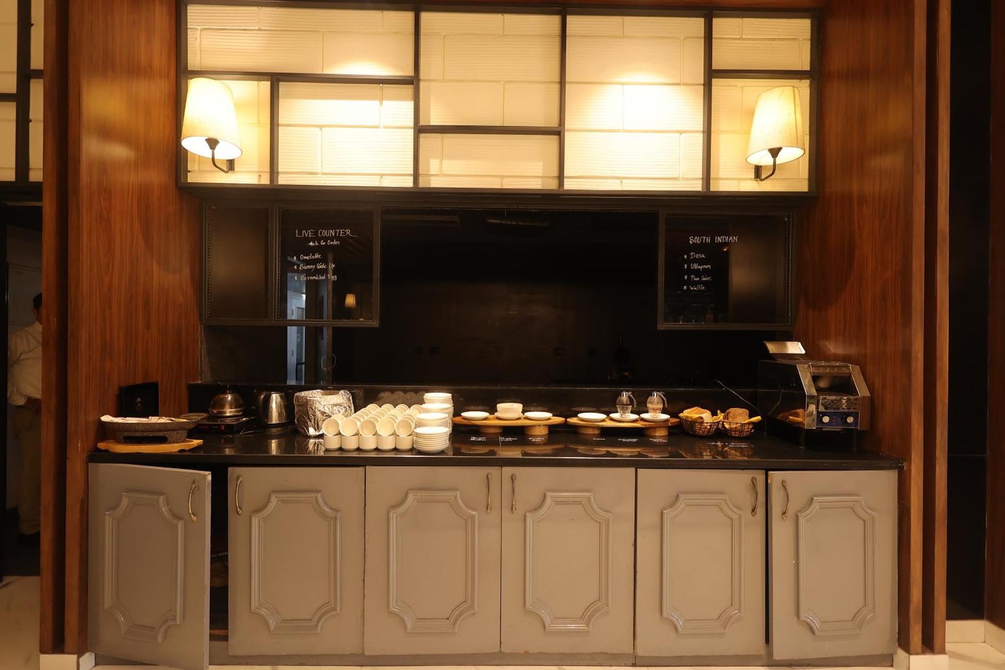 Hotel Polo Towers Agartala Ngoại thất bức ảnh