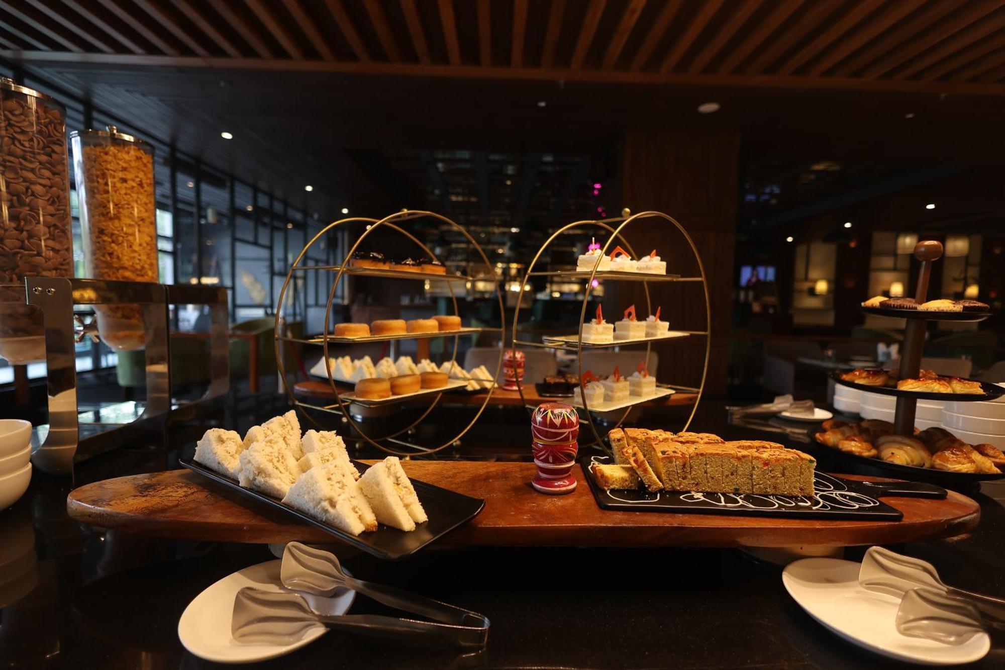 Hotel Polo Towers Agartala Ngoại thất bức ảnh