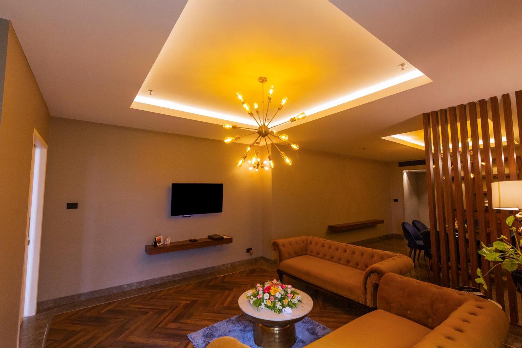 Hotel Polo Towers Agartala Ngoại thất bức ảnh