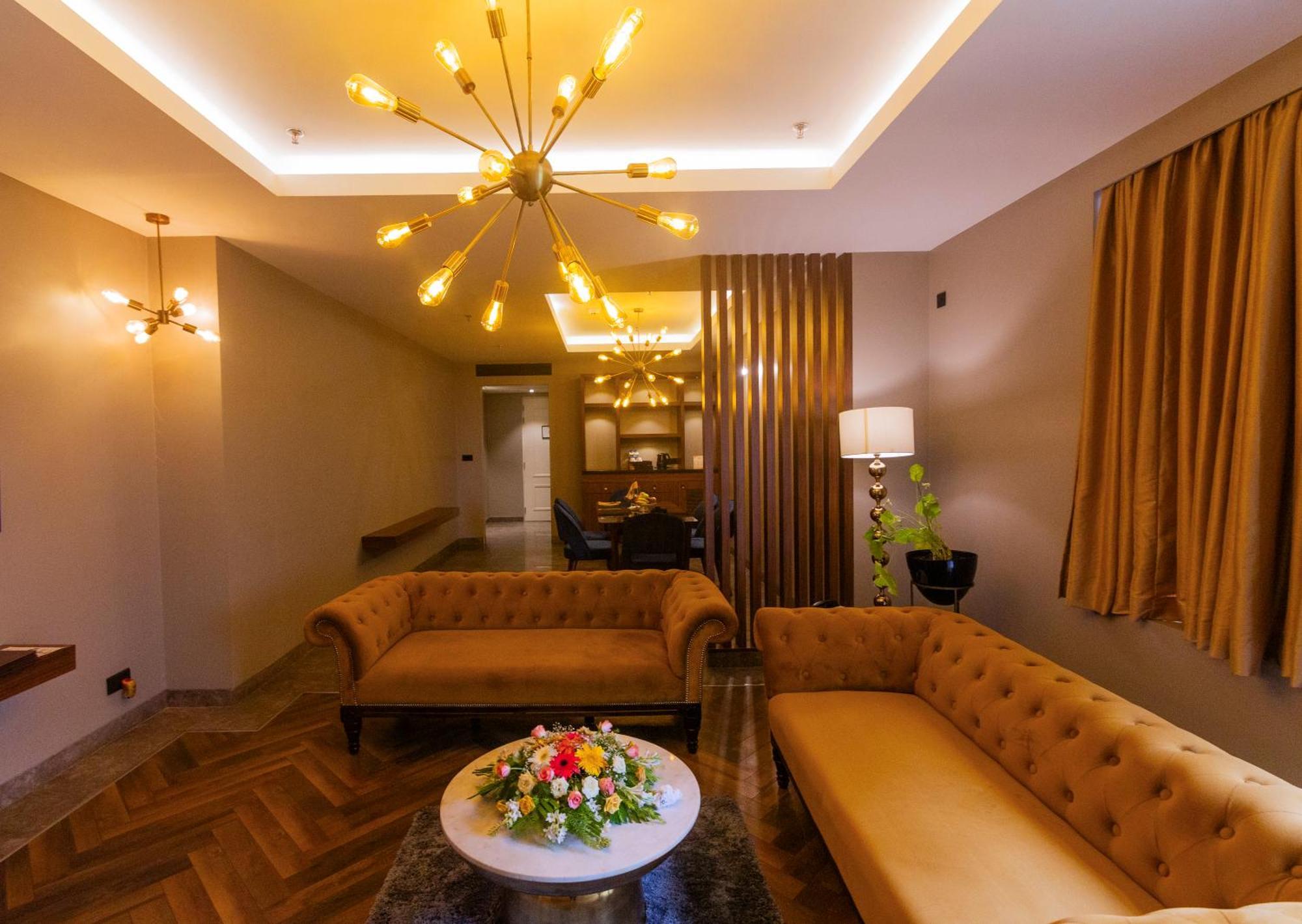 Hotel Polo Towers Agartala Ngoại thất bức ảnh